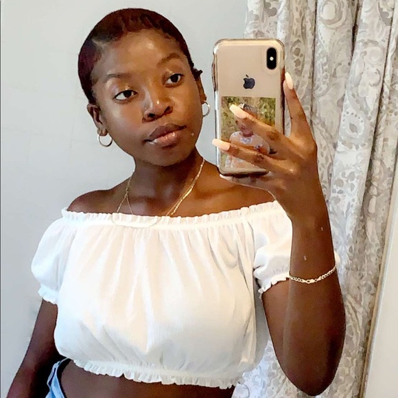 Meet your Posher, Ambria - Picture 1 of 1